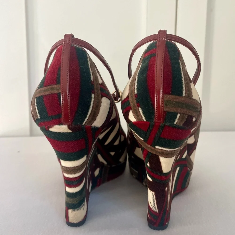 Gucci Velvet Web Ribbon wedges, ankle straps, red/white/green, 6.5b, box, EUC - Picture 5 of 16